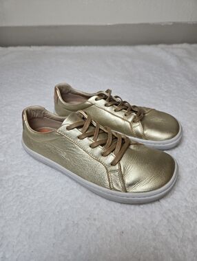 Origo Gold leather barefoot foot shaped shoe 8 Womens The Everyday Sneaker